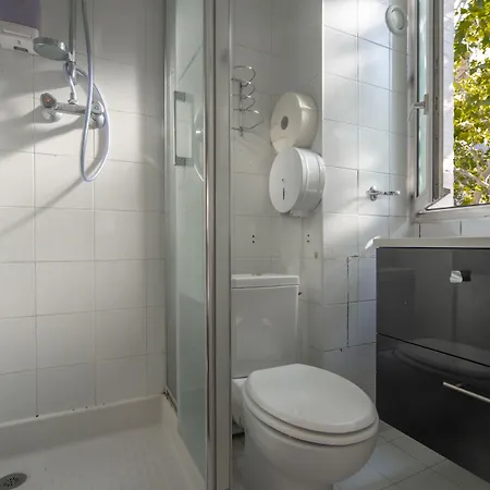 Paris Hostel