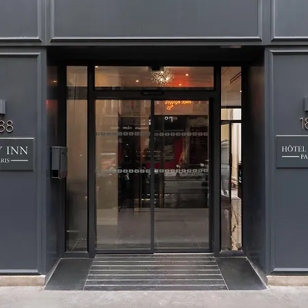 Paris Hostel *